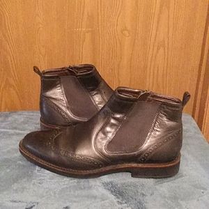 Ecco Black Leather Ankle Boot with Side Zipper. Very Good Condition (b2)